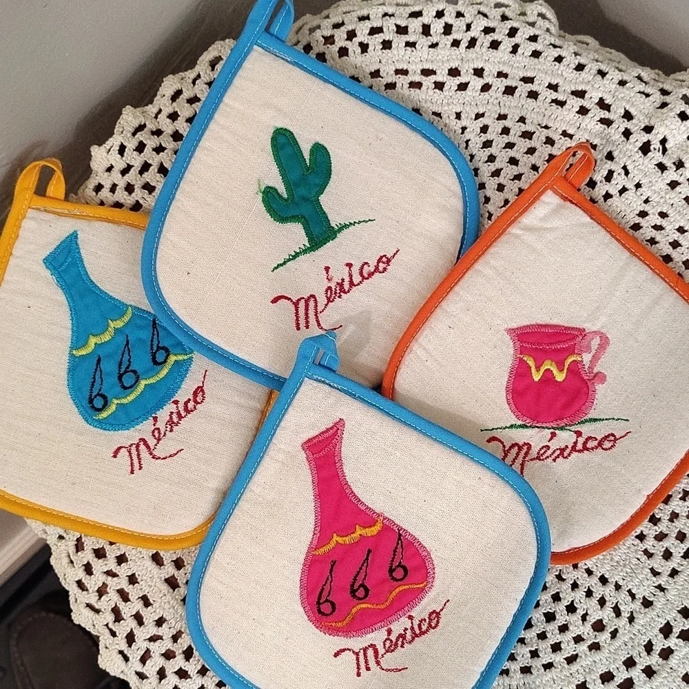 Mexico Potholders Hotpads Applique Embroidered Set Of 4 5x5